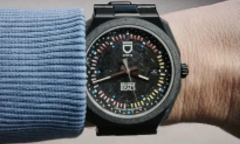 Không phải ai có tiền cũng mua được đồng hồ Thụy Sĩ này