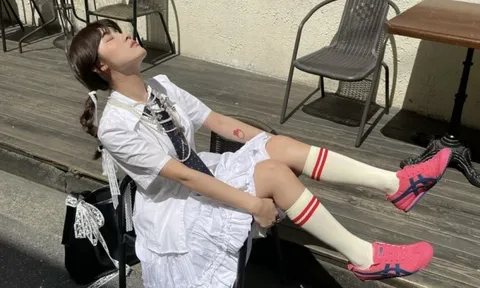 Hãng sneaker Onitsuka Tiger bất ngờ vượt mặt adidas, Nike