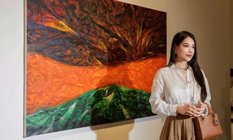 Túi hiệu hàng trăm triệu đồng của Trương Ngọc Ánh