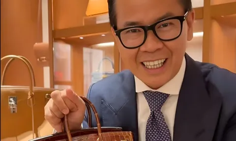 Nghi vấn NTK Thái Công xách túi Hermès giả