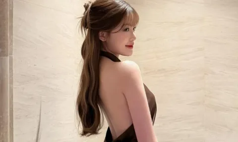 Tăng Mỹ Hàn khéo khoe lưng trần