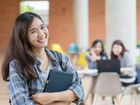 Ngành học ở Việt Nam "hái ra tiền" có điểm chuẩn cao chót vót, ra trường không sợ thất nghiệp, mức lương hậu hĩnh