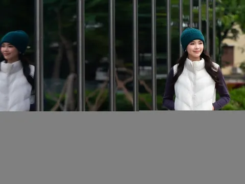 Một ngày mặc 'ấm và nhẹ' giữa trời đông Hà Nội