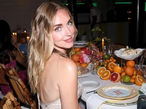 'Kim Kardashin của Italy' kiếm triệu USD nhờ lừa đảo từ thiện