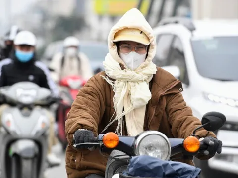 Thời tiết Hà Nội 3 ngày tới: Dự báo thời điểm người dân Thủ đô "rét cóng" do không khí lạnh bao trùm