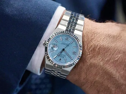 Cận cảnh đồng hồ 69.000 USD trên tay CEO Rolex